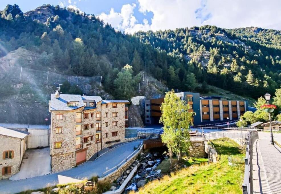 Unico Piso Colorido Y Divertido En Ransol - Increibles Vistas Al Rio Y Naturaleza - Ideal Familias L By Bonesvacances Андорра-ла-Велья Экстерьер фото